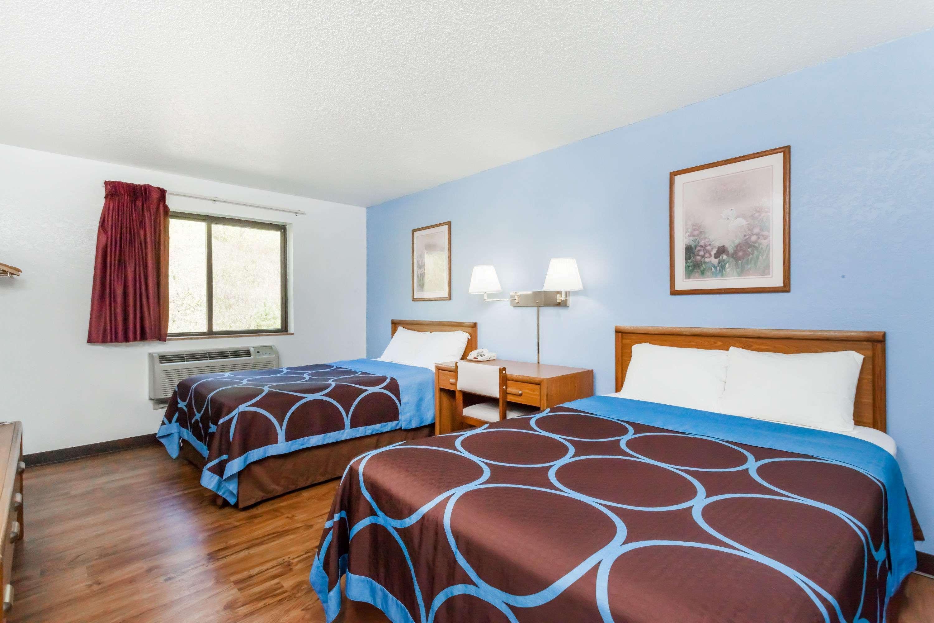 Hotel Super 8 By Wyndham Norwich Extérieur photo